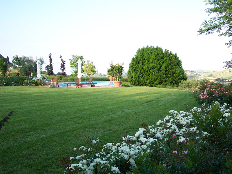 garden-in-tuscany-with-seeds-dalmau-8